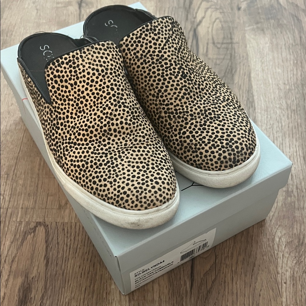 Sole Society Tan and Black Mules